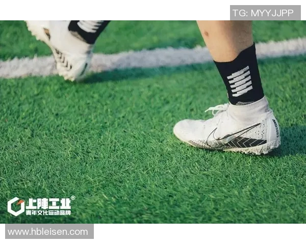 中超球星专用足球鞋揭秘与推荐分析